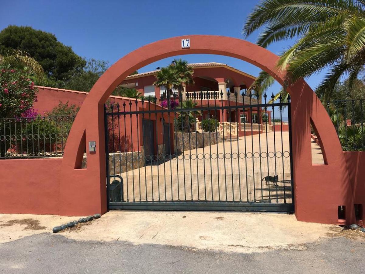 Villa Paloma Blanca Альбир Экстерьер фото